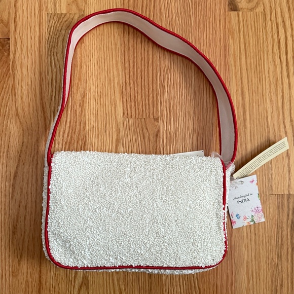 Viral Beaded Tomato Bag - Picture 4 of 7